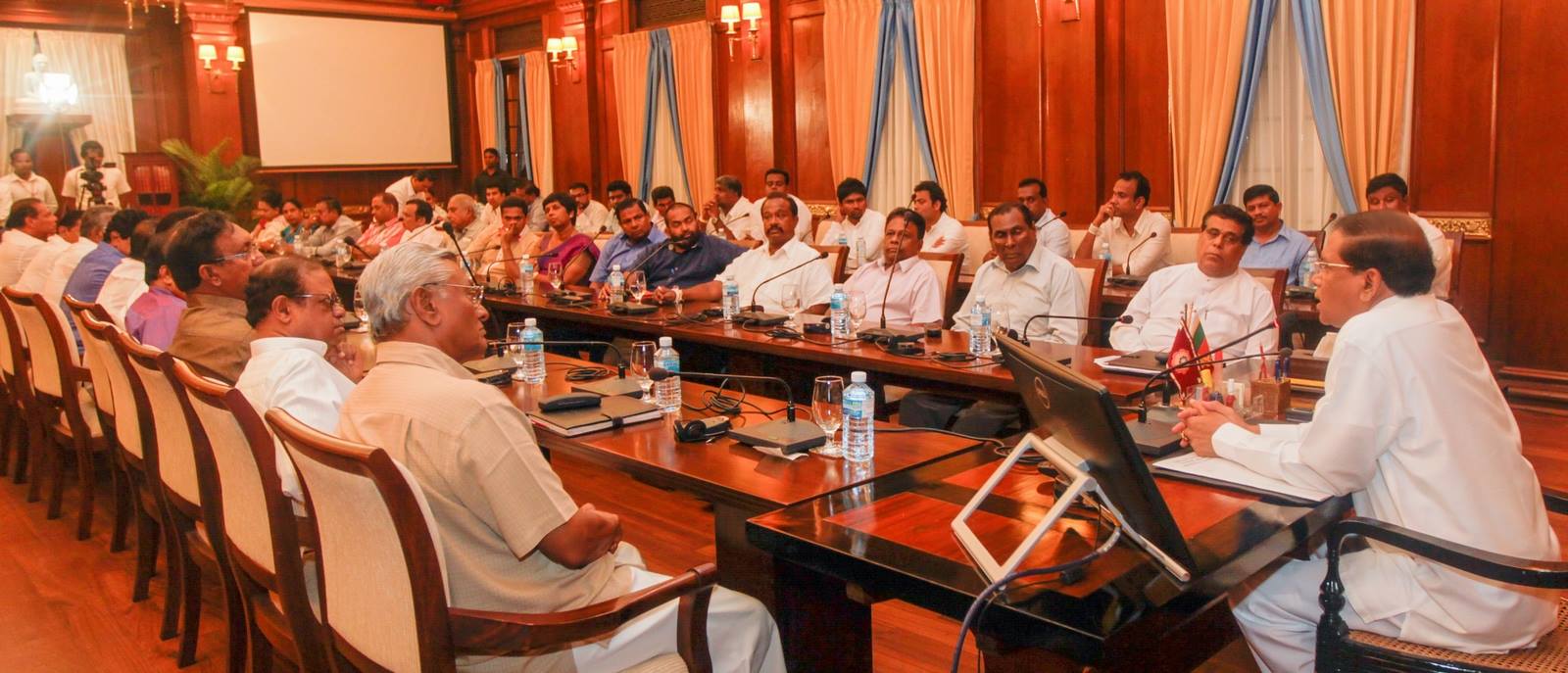 Maithripala - SLFP 20th August 15 1st meeting with the elected MPs